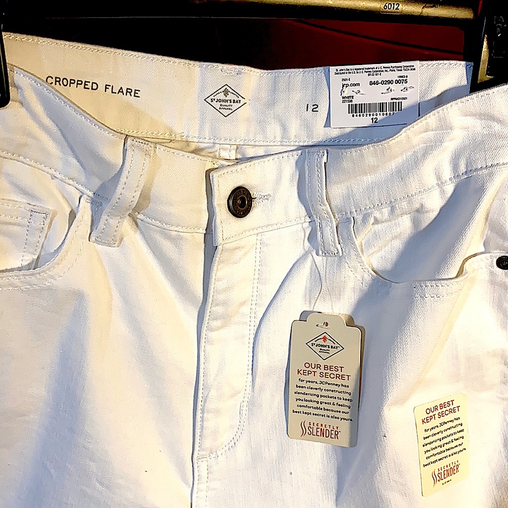 St John’s Bay white flare jeans sz 12